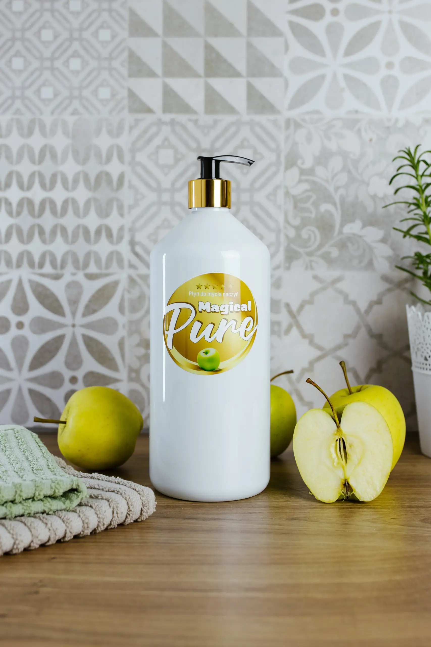 PŁYN DO NACZYŃ MAGICAL PURE JABŁKO